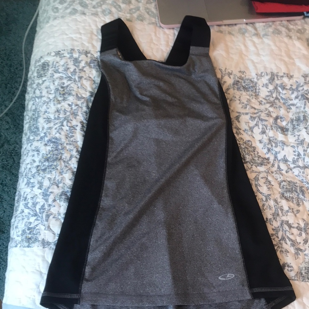 Athletic tank top